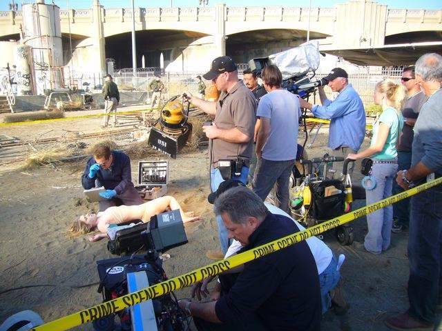CSI on location, David Berman rehearsing over dead girl